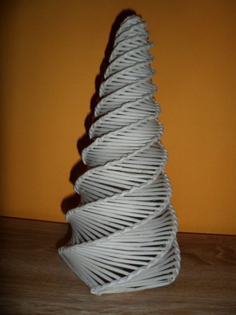 v. cca 35cm nedekorovaný 7€